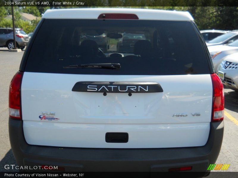 Polar White / Gray 2004 Saturn VUE V6 AWD