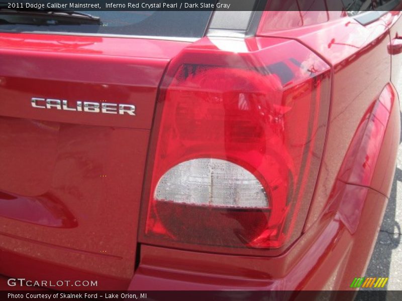 Inferno Red Crystal Pearl / Dark Slate Gray 2011 Dodge Caliber Mainstreet