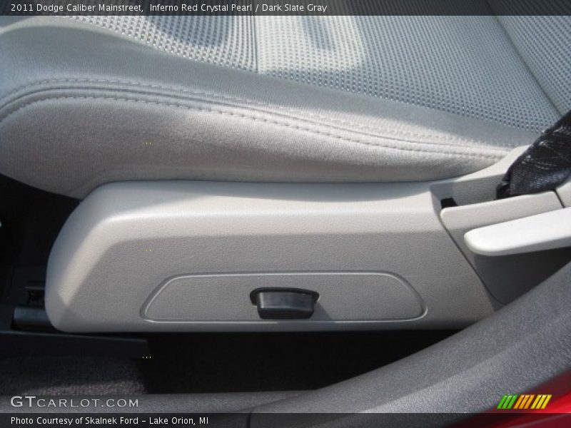 Inferno Red Crystal Pearl / Dark Slate Gray 2011 Dodge Caliber Mainstreet