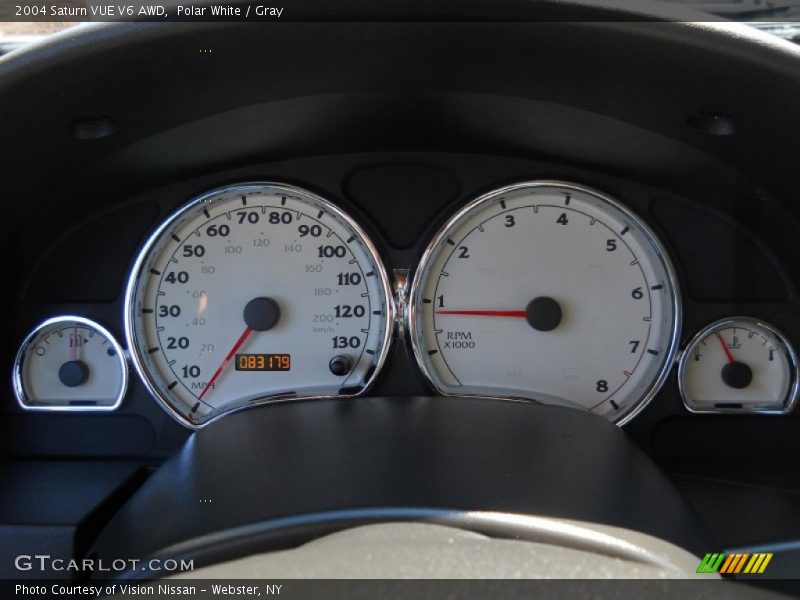 Polar White / Gray 2004 Saturn VUE V6 AWD