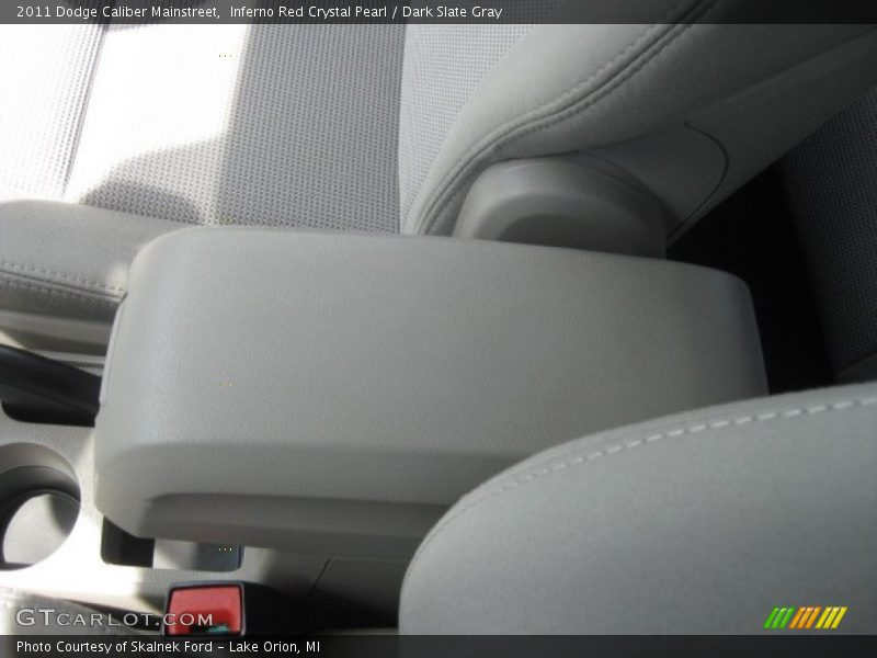 Inferno Red Crystal Pearl / Dark Slate Gray 2011 Dodge Caliber Mainstreet