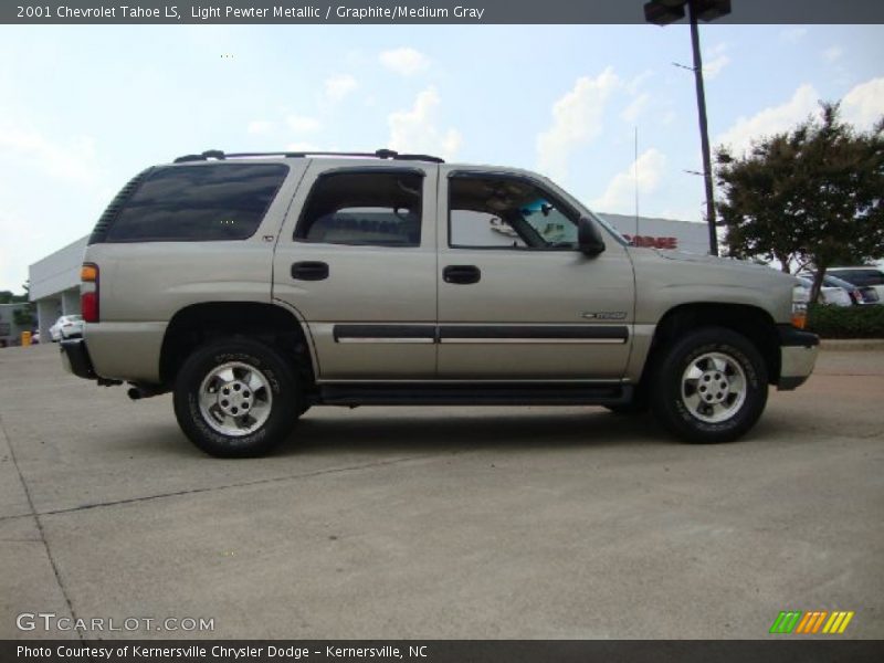 Light Pewter Metallic / Graphite/Medium Gray 2001 Chevrolet Tahoe LS