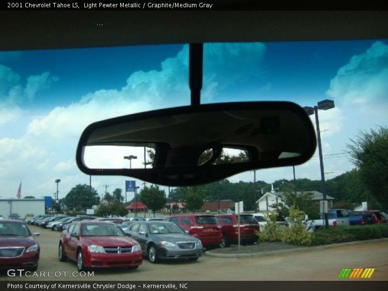 Light Pewter Metallic / Graphite/Medium Gray 2001 Chevrolet Tahoe LS