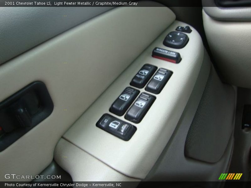 Controls of 2001 Tahoe LS