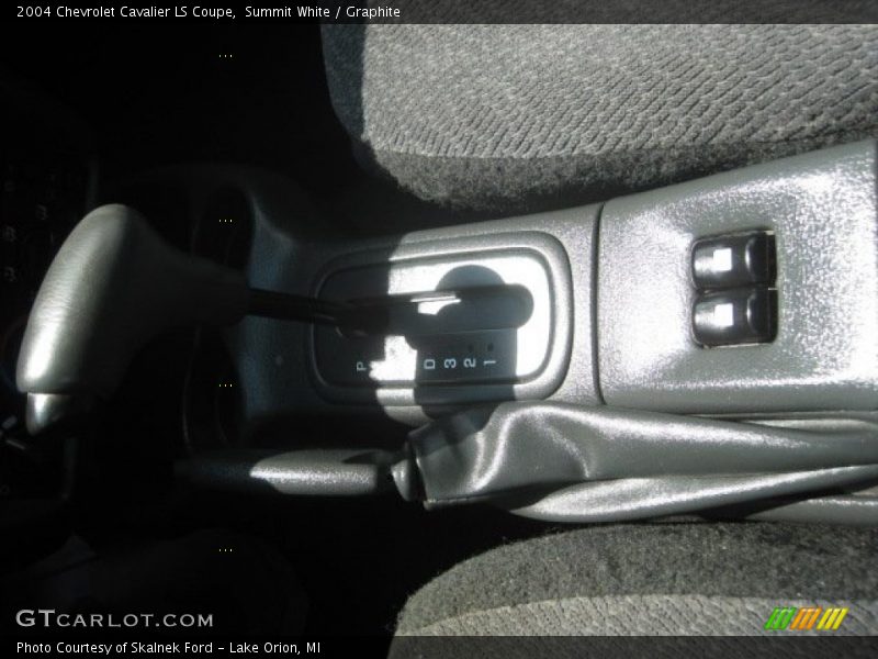 Summit White / Graphite 2004 Chevrolet Cavalier LS Coupe