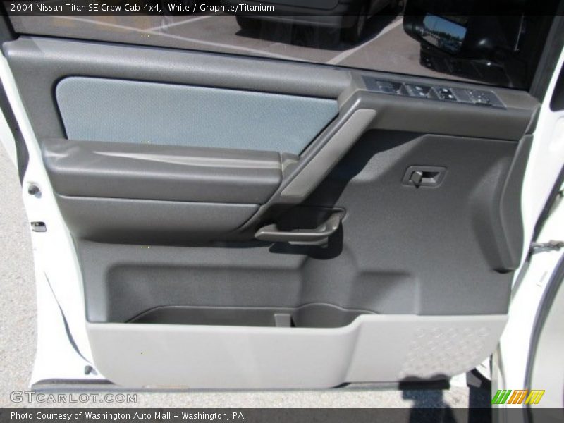 White / Graphite/Titanium 2004 Nissan Titan SE Crew Cab 4x4