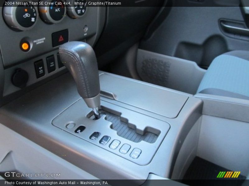 White / Graphite/Titanium 2004 Nissan Titan SE Crew Cab 4x4