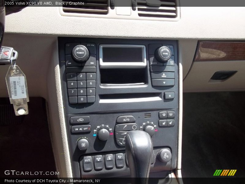 Black / Graphite 2005 Volvo XC90 V8 AWD