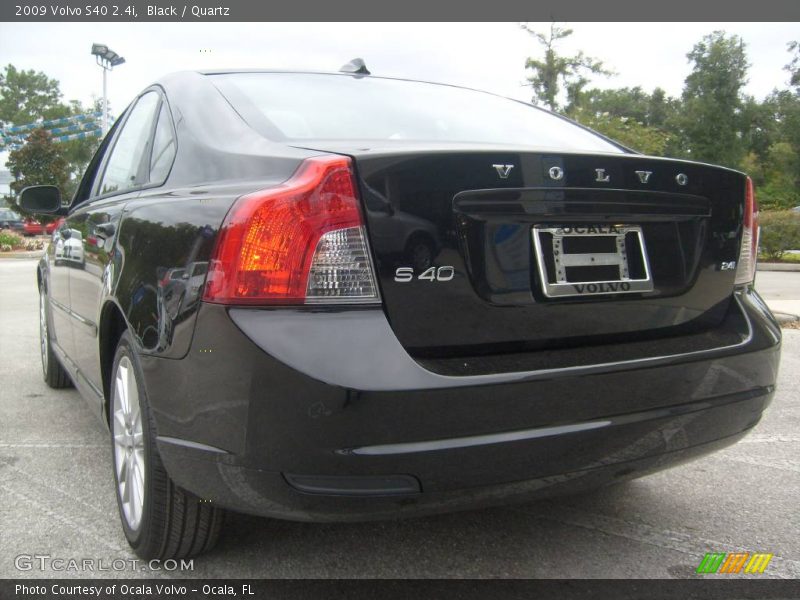 Black / Quartz 2009 Volvo S40 2.4i