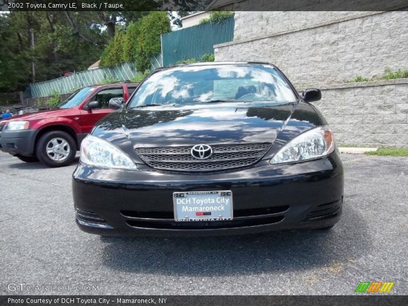 Black / Taupe 2002 Toyota Camry LE