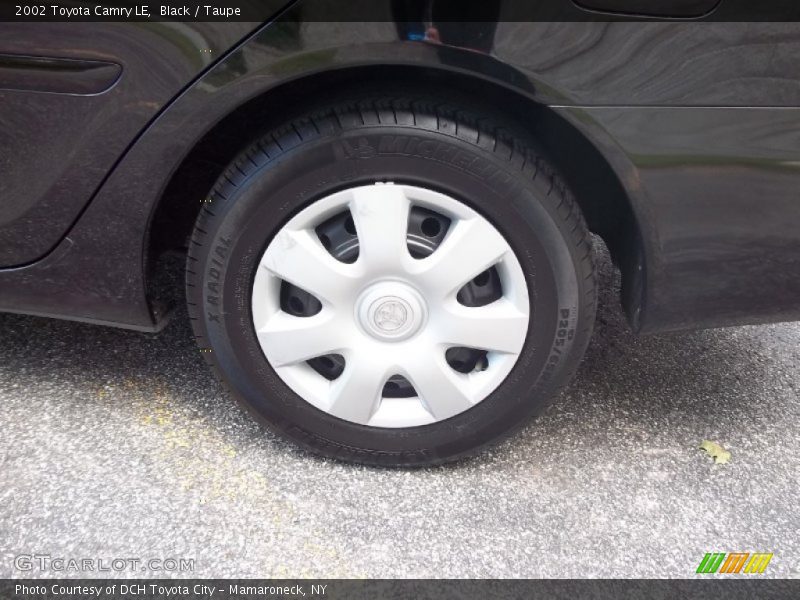 Black / Taupe 2002 Toyota Camry LE