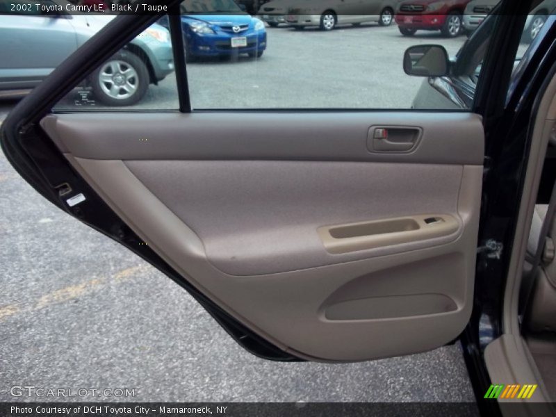 Black / Taupe 2002 Toyota Camry LE