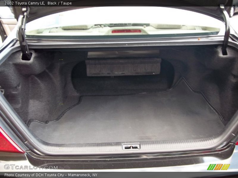 Black / Taupe 2002 Toyota Camry LE