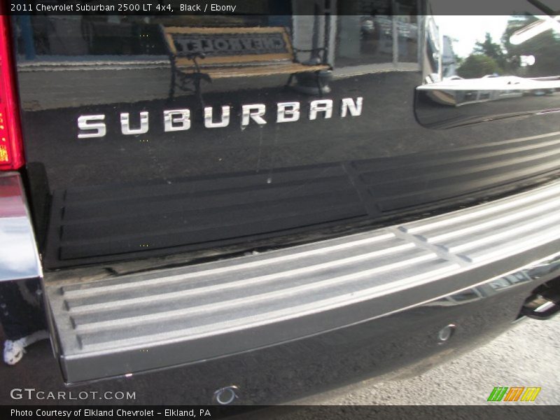 Black / Ebony 2011 Chevrolet Suburban 2500 LT 4x4