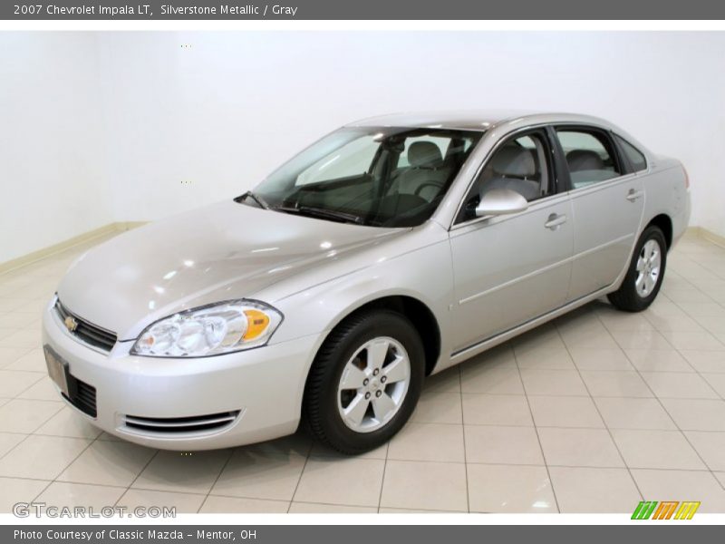 Front 3/4 View of 2007 Impala LT