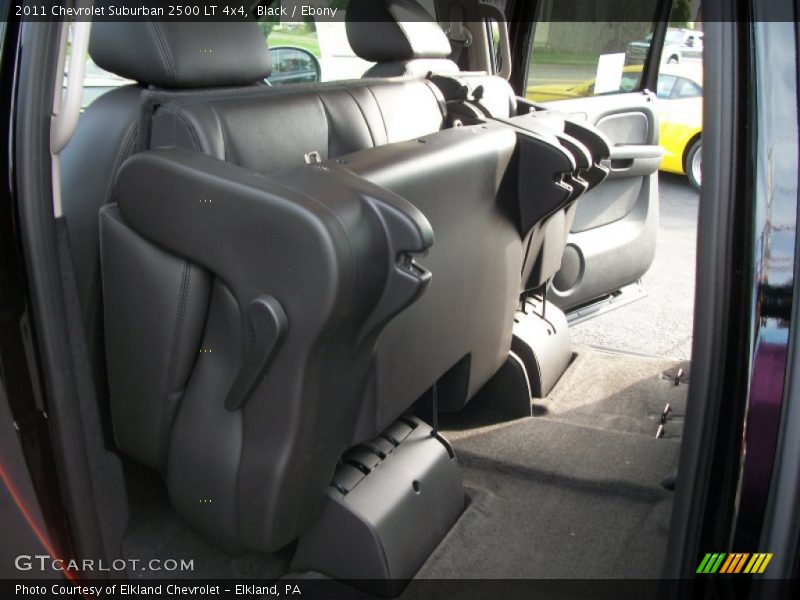 Black / Ebony 2011 Chevrolet Suburban 2500 LT 4x4