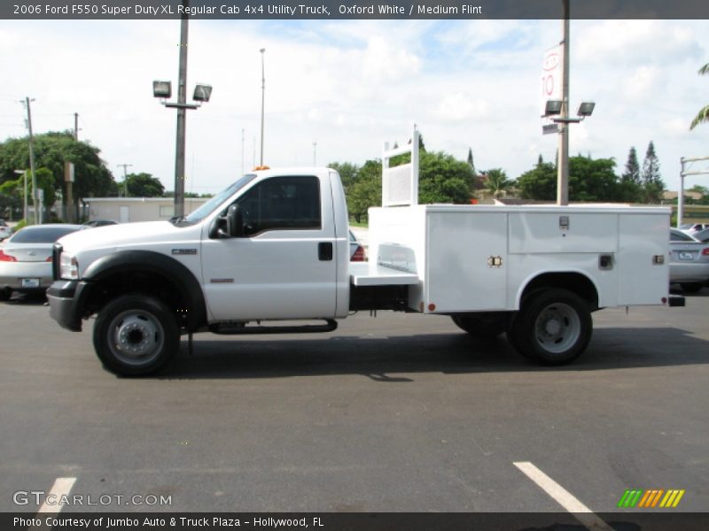 Oxford White / Medium Flint 2006 Ford F550 Super Duty XL Regular Cab 4x4 Utility Truck