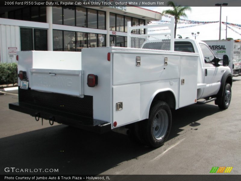 Oxford White / Medium Flint 2006 Ford F550 Super Duty XL Regular Cab 4x4 Utility Truck