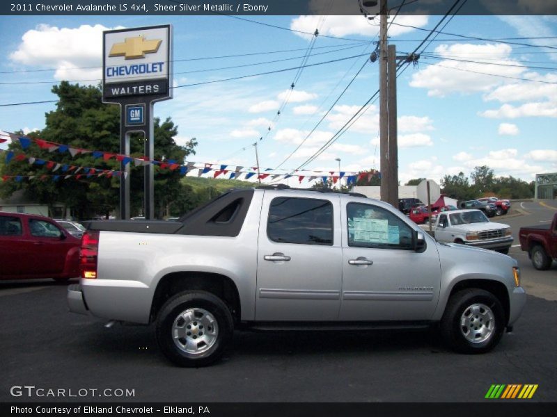 Sheer Silver Metallic / Ebony 2011 Chevrolet Avalanche LS 4x4