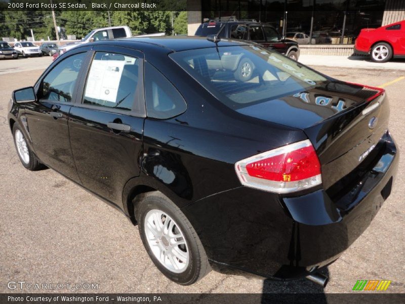 Black / Charcoal Black 2008 Ford Focus SE Sedan