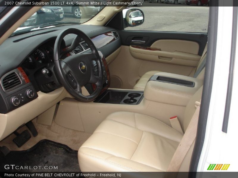  2007 Suburban 1500 LT 4x4 Light Cashmere/Ebony Interior