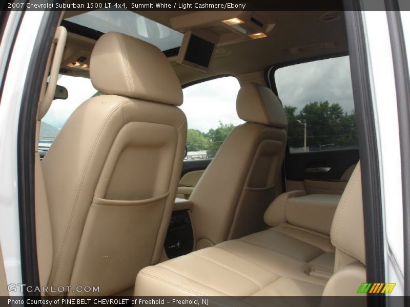 Summit White / Light Cashmere/Ebony 2007 Chevrolet Suburban 1500 LT 4x4