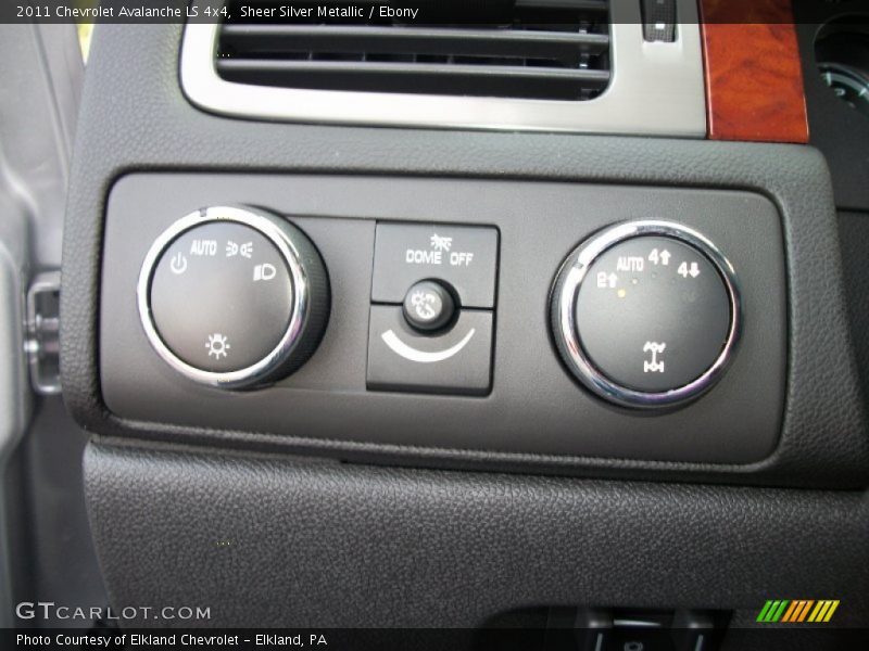 Controls of 2011 Avalanche LS 4x4