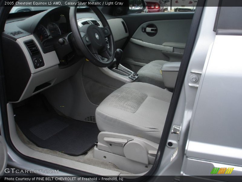 Galaxy Silver Metallic / Light Gray 2005 Chevrolet Equinox LS AWD