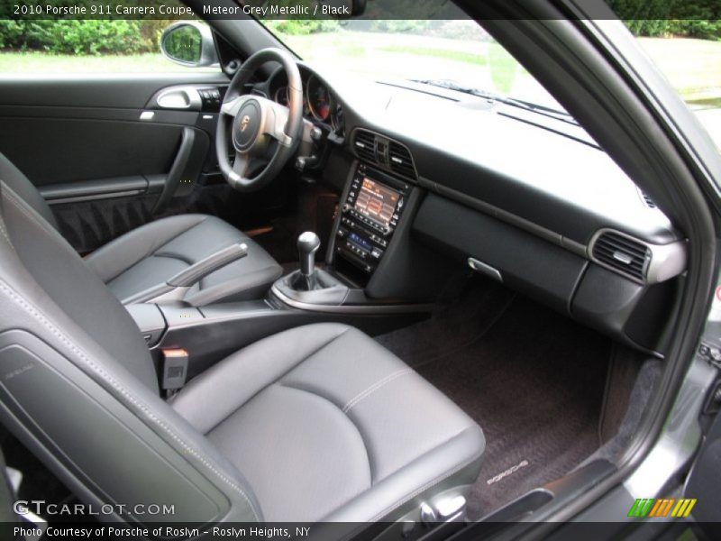 Dashboard of 2010 911 Carrera Coupe