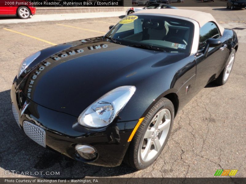 Front 3/4 View of 2008 Solstice Roadster