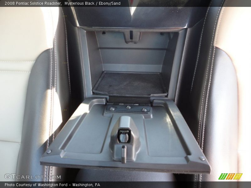 Mysterious Black / Ebony/Sand 2008 Pontiac Solstice Roadster