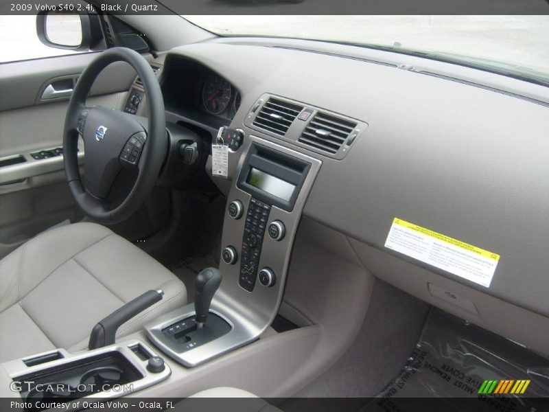 Black / Quartz 2009 Volvo S40 2.4i