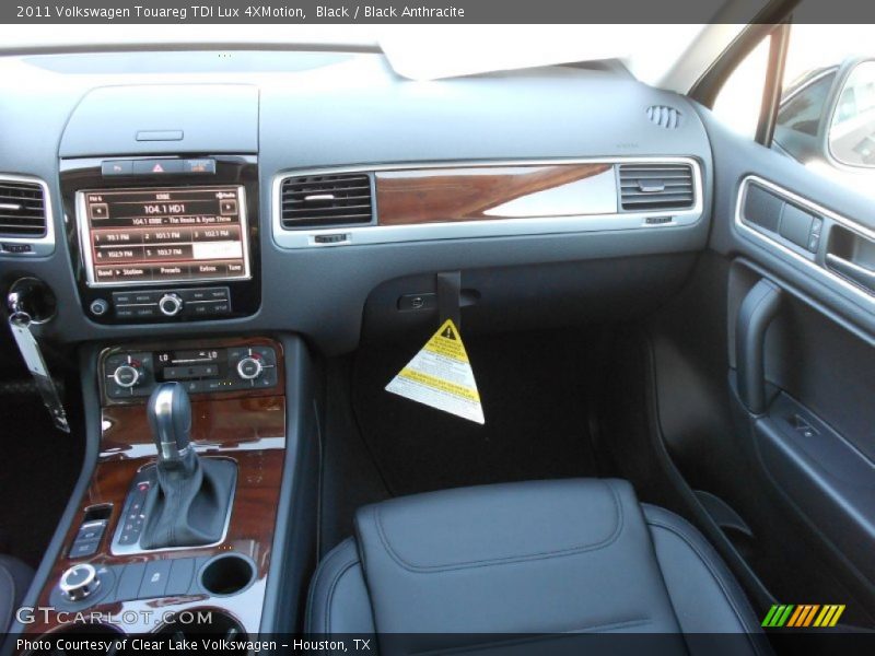 Black / Black Anthracite 2011 Volkswagen Touareg TDI Lux 4XMotion