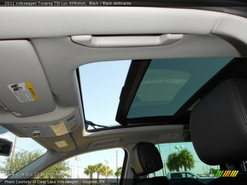 Black / Black Anthracite 2011 Volkswagen Touareg TDI Lux 4XMotion