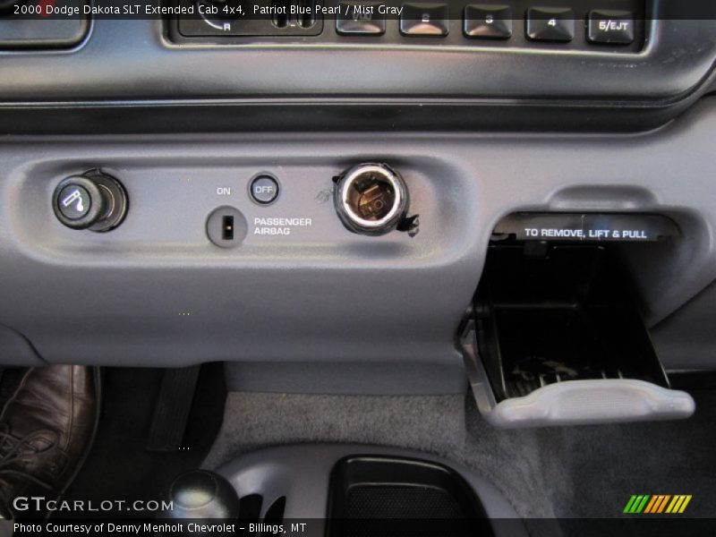 Patriot Blue Pearl / Mist Gray 2000 Dodge Dakota SLT Extended Cab 4x4