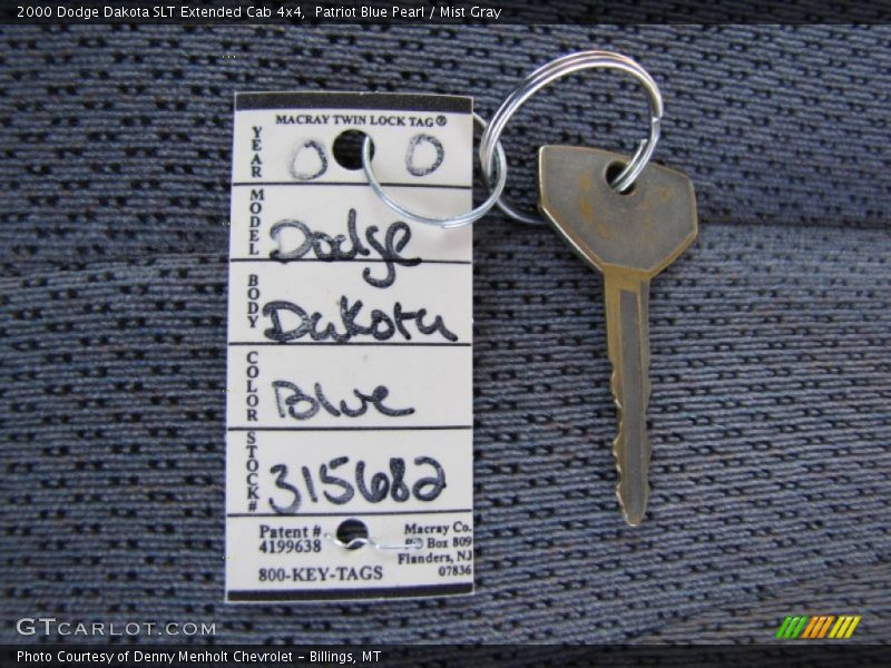 Keys of 2000 Dakota SLT Extended Cab 4x4
