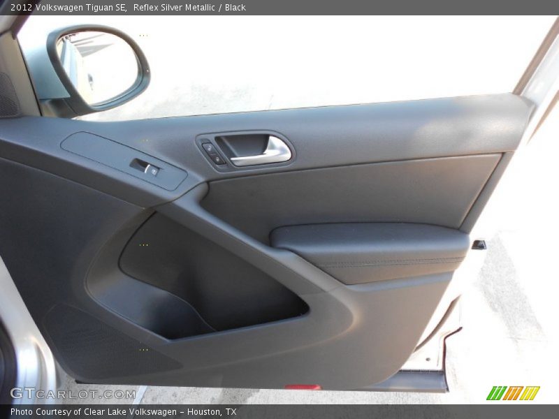 Door Panel of 2012 Tiguan SE