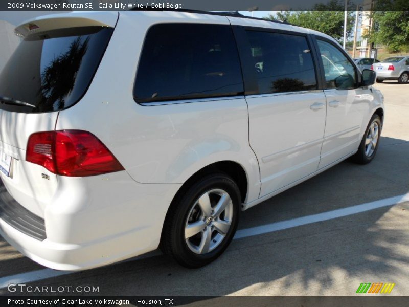 Calla Lilly White / Gobi Beige 2009 Volkswagen Routan SE