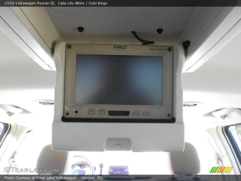 Calla Lilly White / Gobi Beige 2009 Volkswagen Routan SE