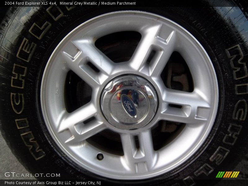 Mineral Grey Metallic / Medium Parchment 2004 Ford Explorer XLS 4x4