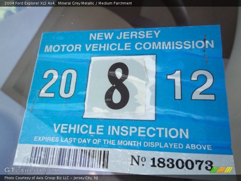 Mineral Grey Metallic / Medium Parchment 2004 Ford Explorer XLS 4x4