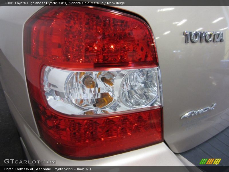 Sonora Gold Metallic / Ivory Beige 2006 Toyota Highlander Hybrid 4WD