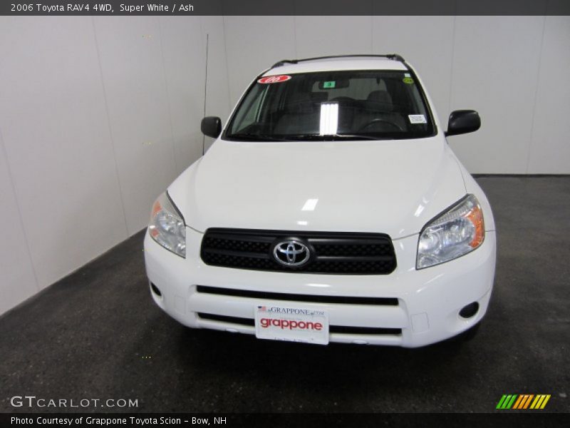 Super White / Ash 2006 Toyota RAV4 4WD