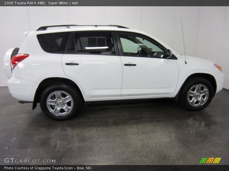 Super White / Ash 2006 Toyota RAV4 4WD