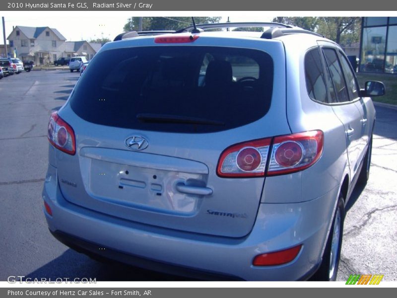 Radiant Silver / Gray 2010 Hyundai Santa Fe GLS