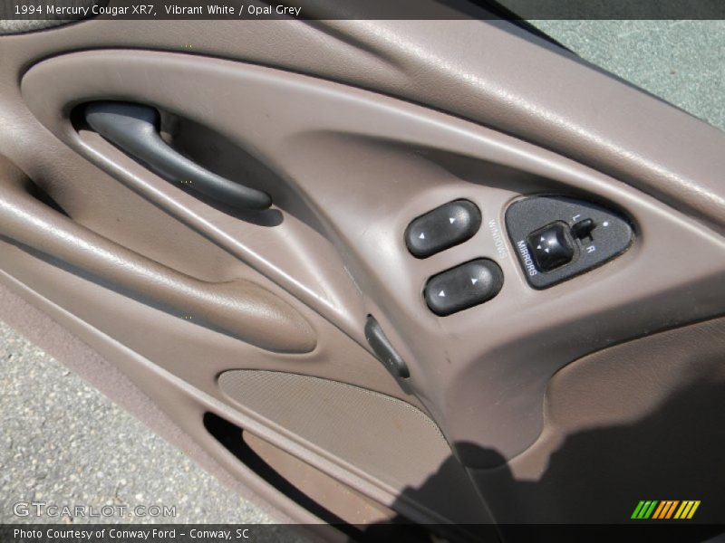 Controls of 1994 Cougar XR7