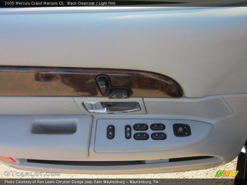 Black Clearcoat / Light Flint 2005 Mercury Grand Marquis GS