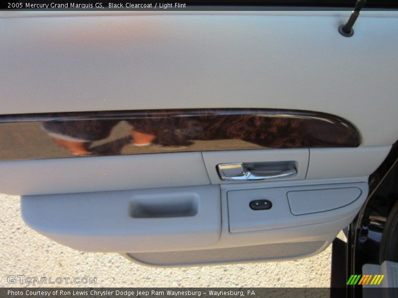 Black Clearcoat / Light Flint 2005 Mercury Grand Marquis GS