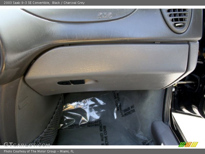 Black / Charcoal Grey 2003 Saab 9-3 SE Convertible