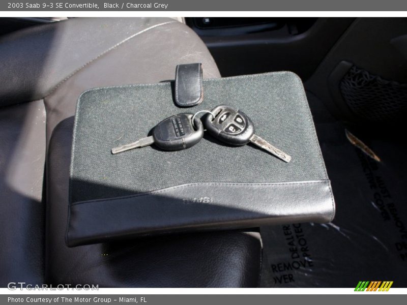 Black / Charcoal Grey 2003 Saab 9-3 SE Convertible